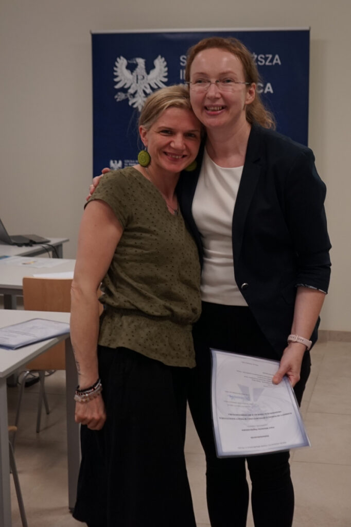 Uczestniczka wraz z prowadzącą