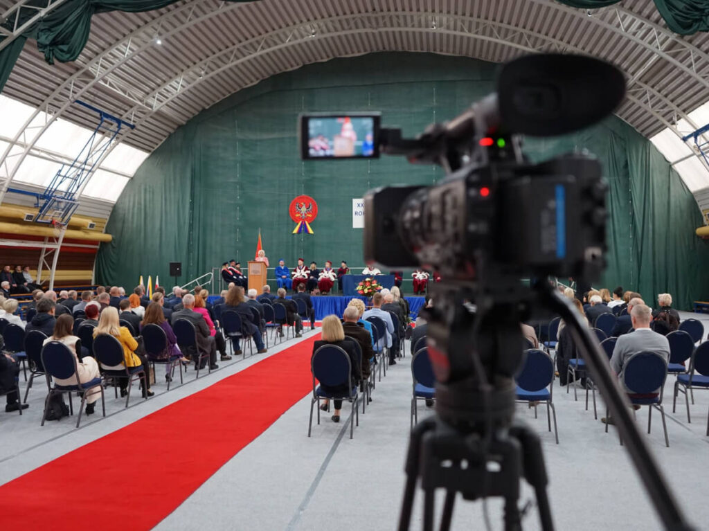 Kamera nagrywająca wystąpienia