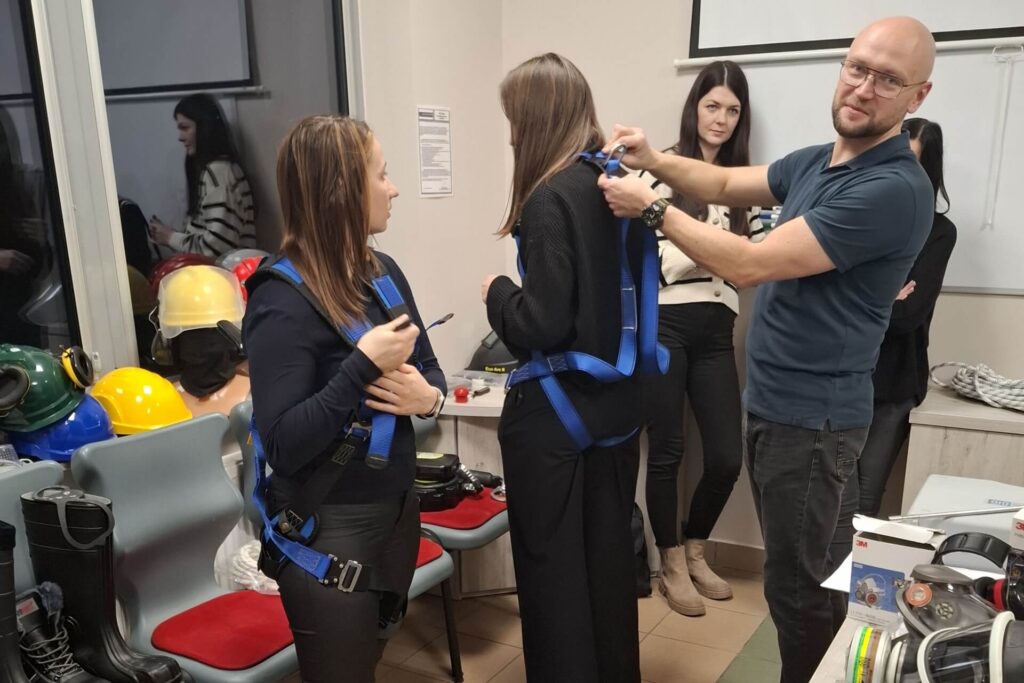 Uczestnicy szkolenia z BHP