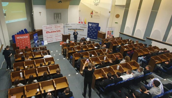 Uczestnicy projektu Płocka Akademia Przedsiębiorczości i Innowacyjności