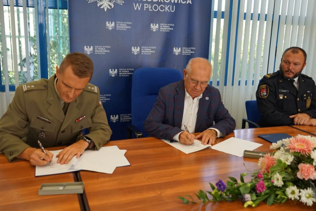 Podpisanie umowy z Wojskowym Centrum Rekrutacji