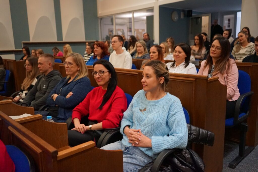 Studenci SWPW w trakcie spotkania