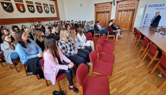 Studenci kierunku Administracja w Powiatowym Urzędzie Pracy w Iławie