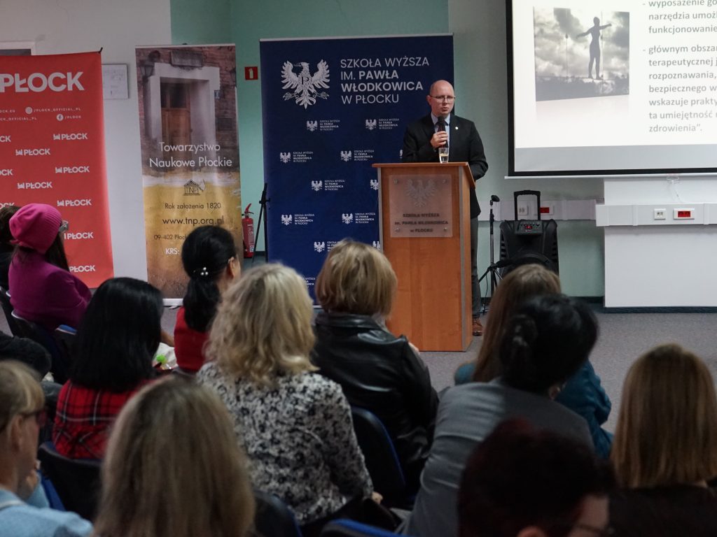 Przemawia dr hab. Błażej Kmieciak, prof. APS